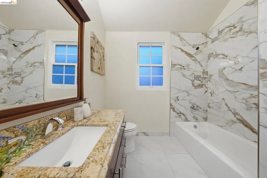 3426 Pierson Street Oakland CA 94619