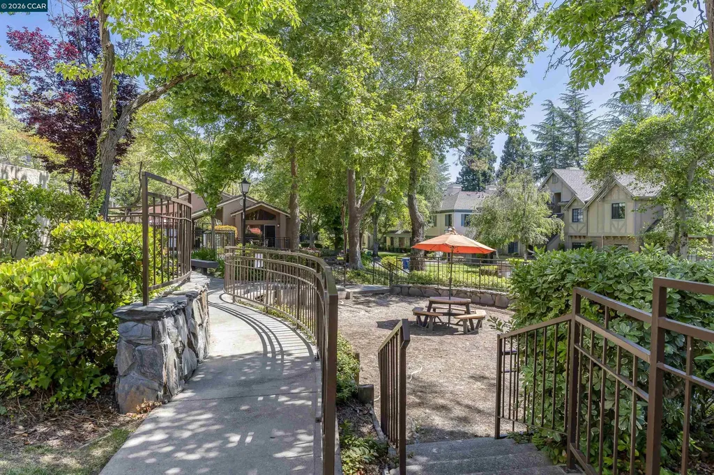 246 Canyon Woods Way San Ramon CA 94582