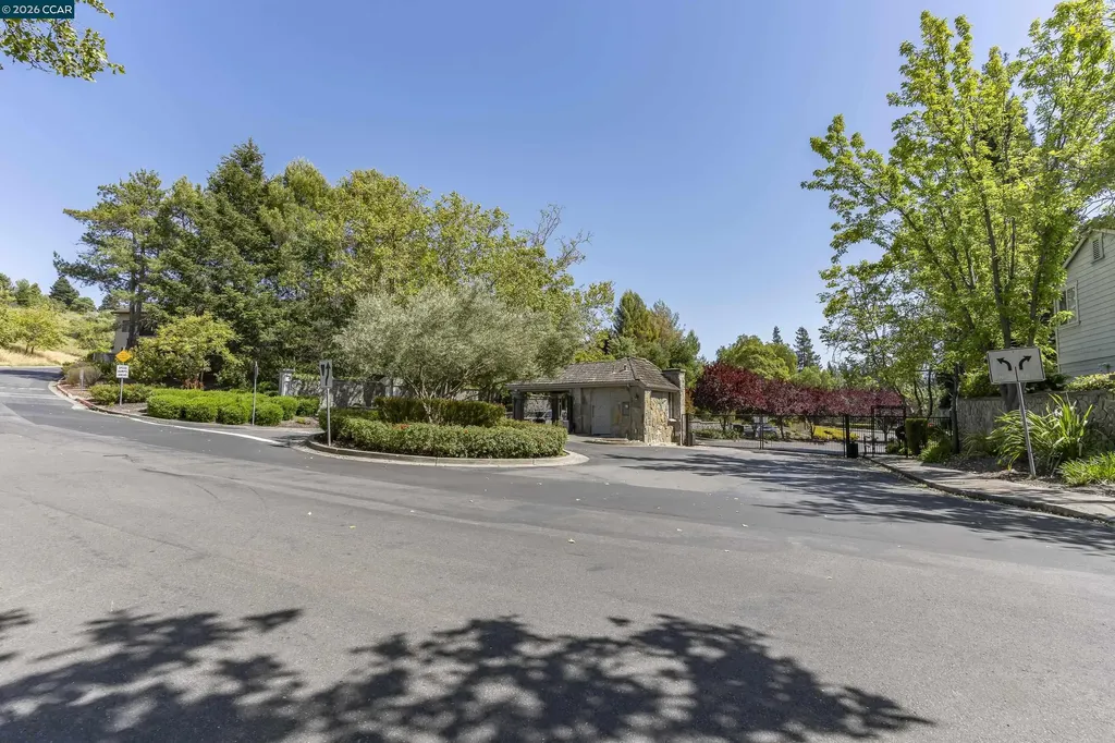 246 Canyon Woods Way San Ramon CA 94582