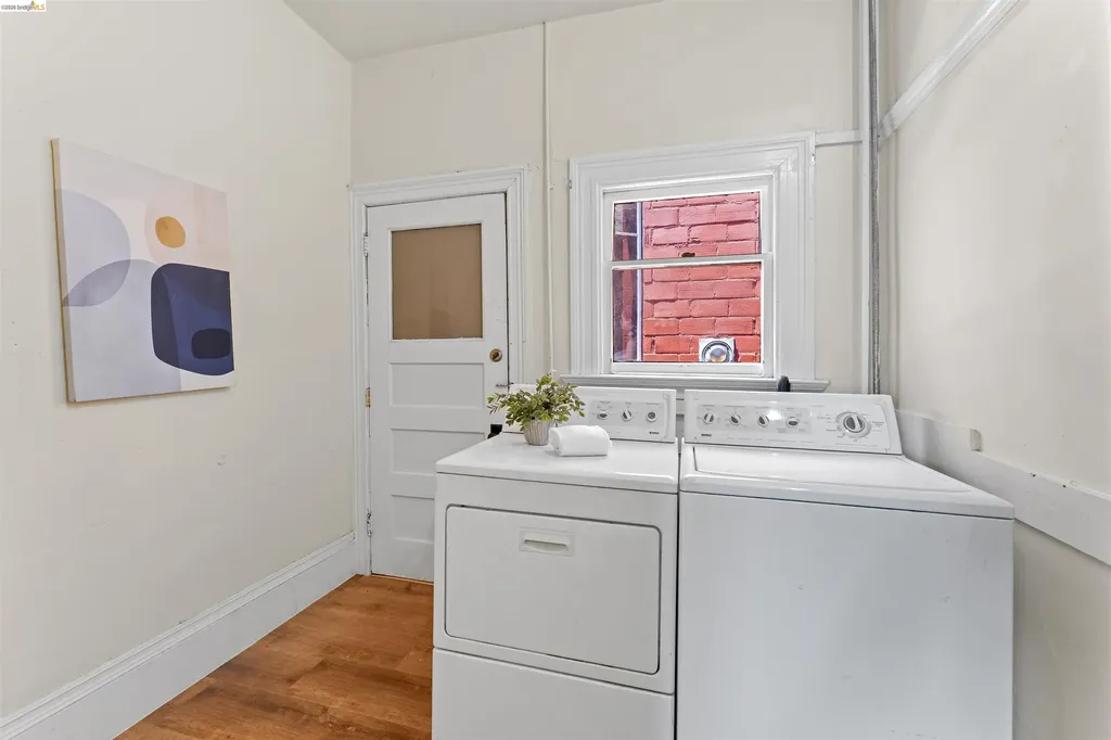 667 10th Street Oakland CA 94607