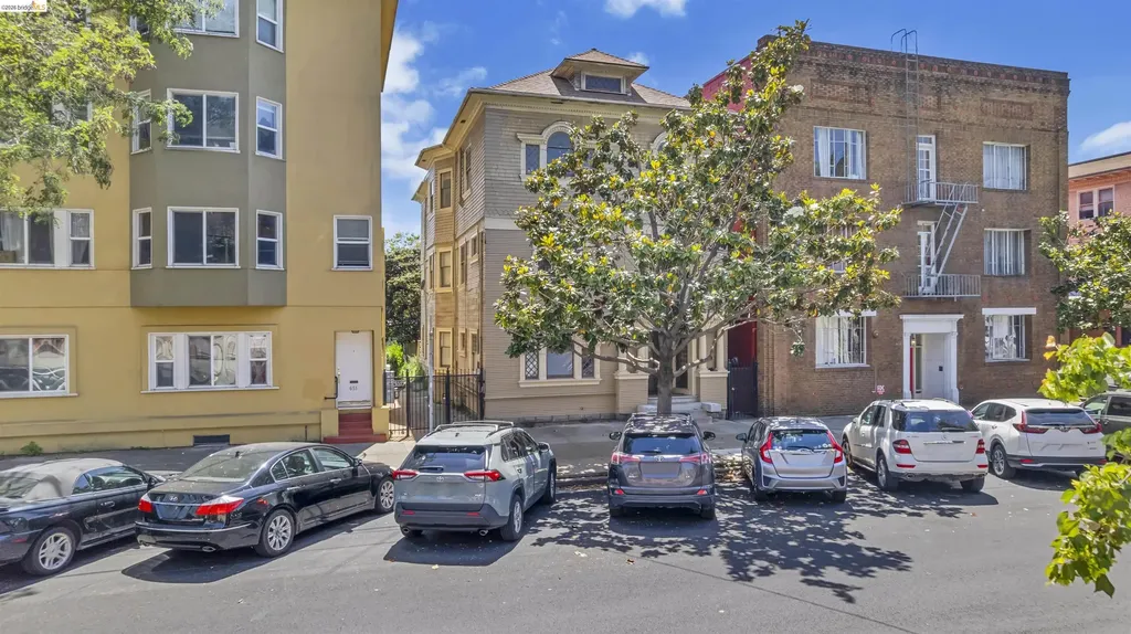 667 10th Street Oakland CA 94607