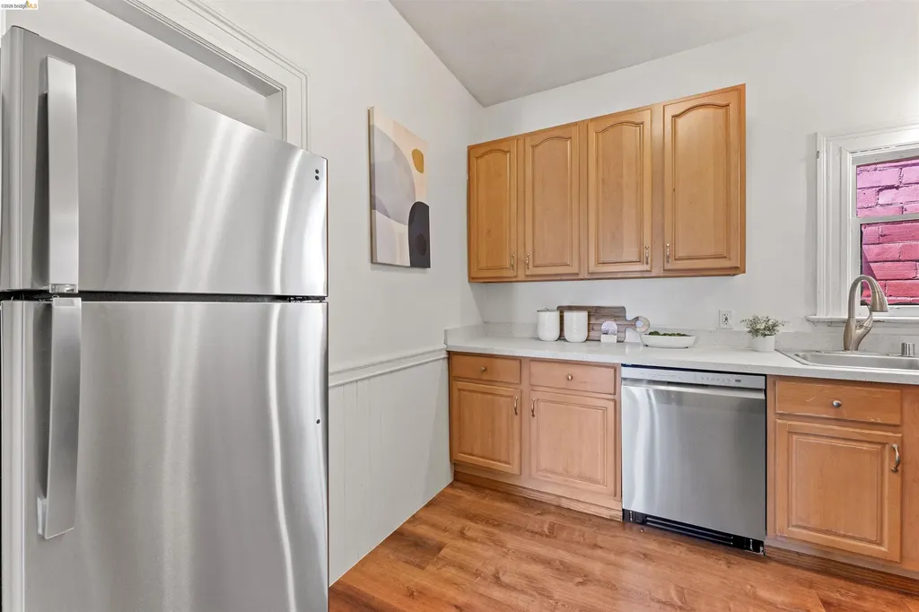 667 10th Street Oakland CA 94607