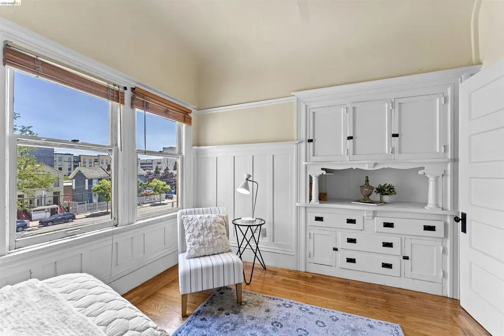 667 10th Street Oakland CA 94607