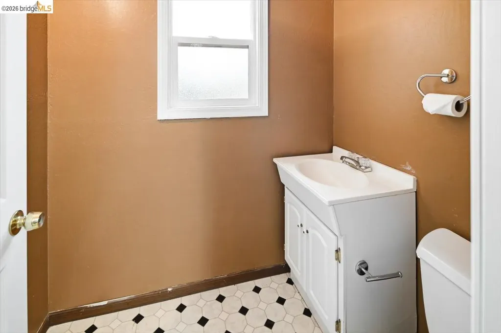 19609 Fern Way Castro Valley CA 94546