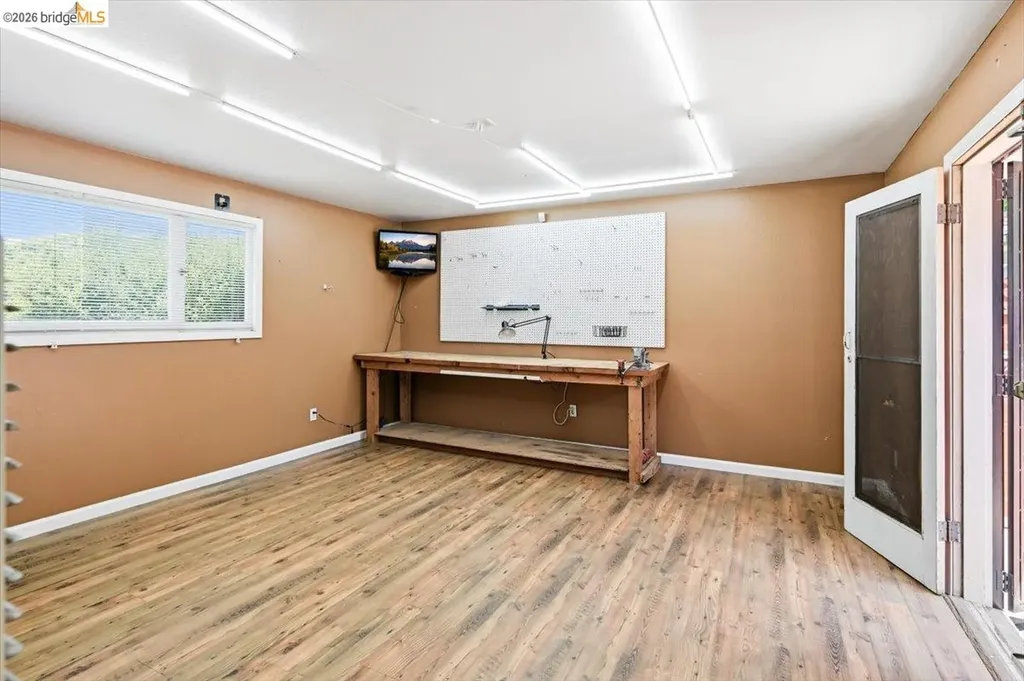 19609 Fern Way Castro Valley CA 94546
