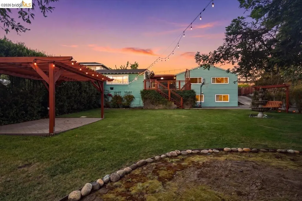 19609 Fern Way Castro Valley CA 94546