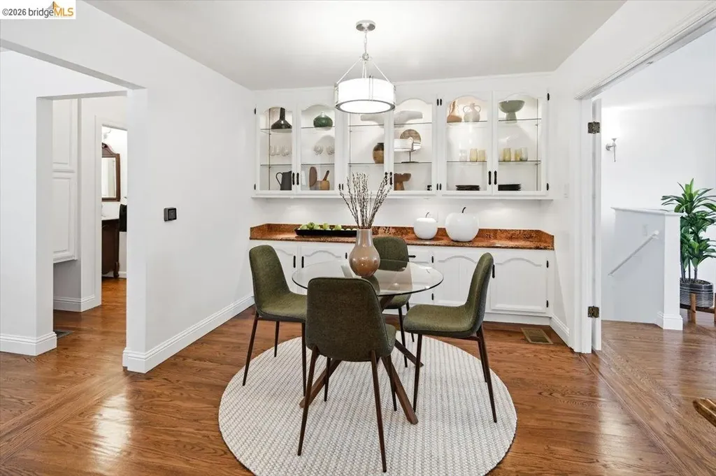 19609 Fern Way Castro Valley CA 94546