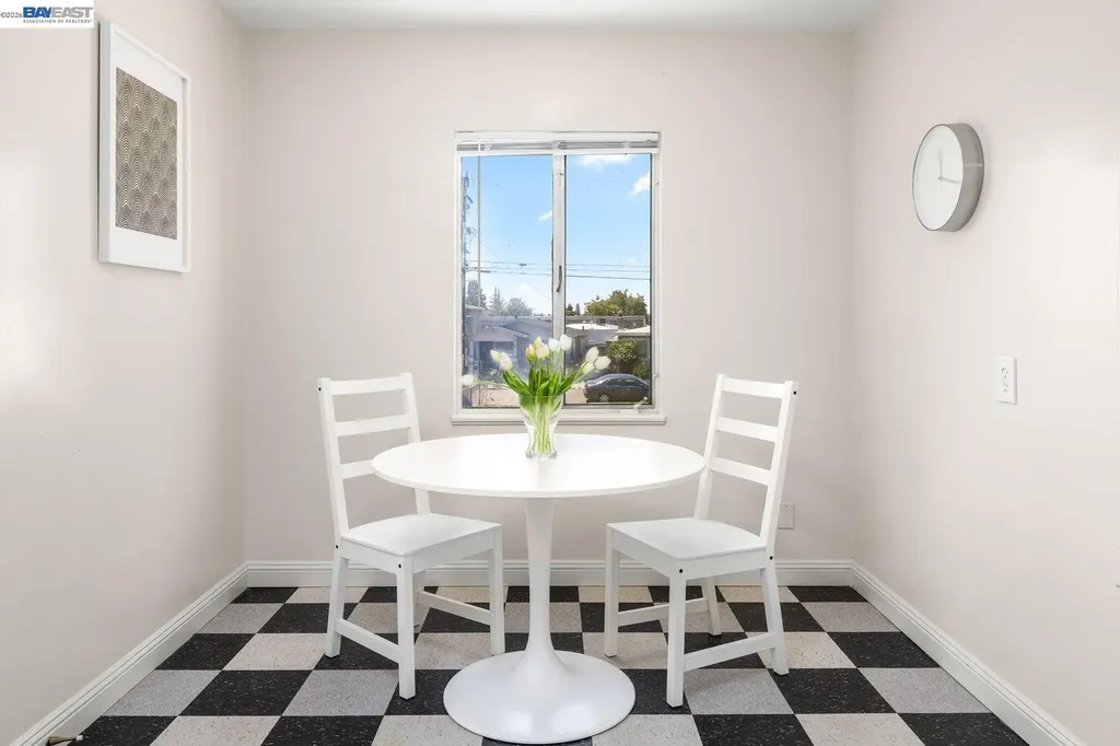 4144 Masterson Street Oakland CA 94619