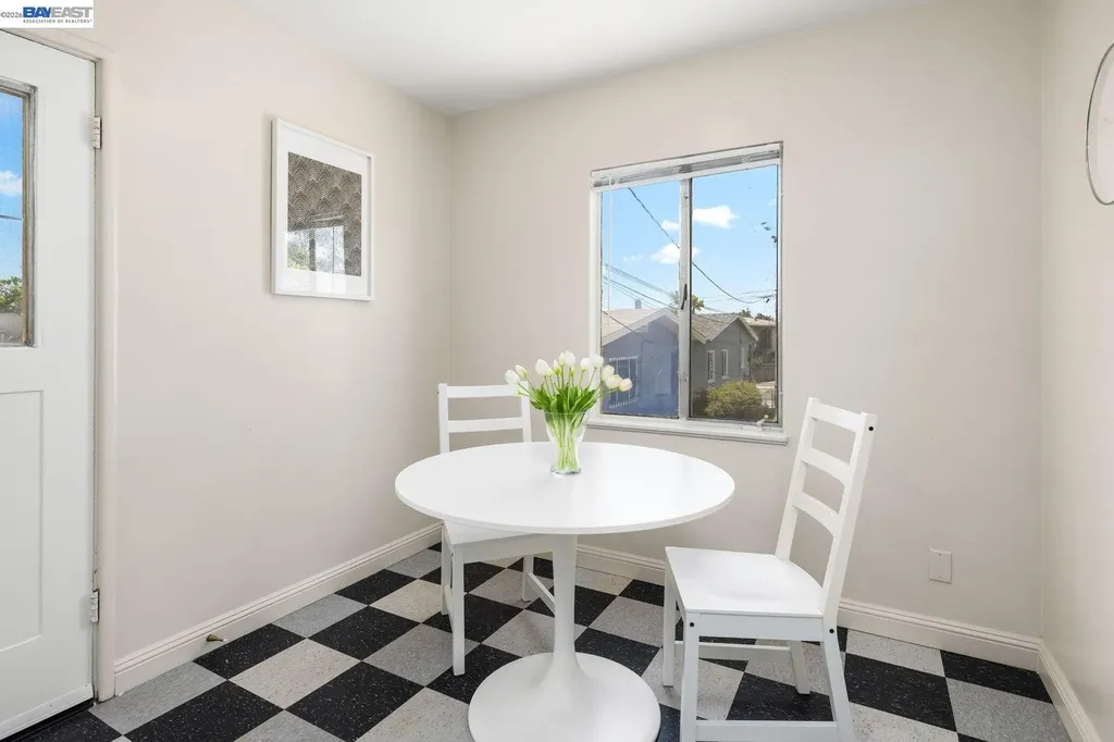 4144 Masterson Street Oakland CA 94619