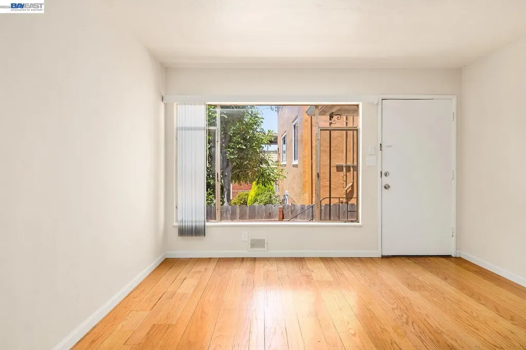 4144 Masterson Street Oakland CA 94619