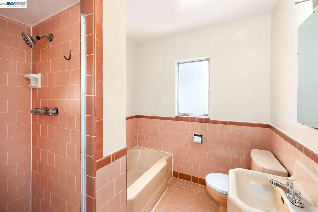 4144 Masterson Street Oakland CA 94619