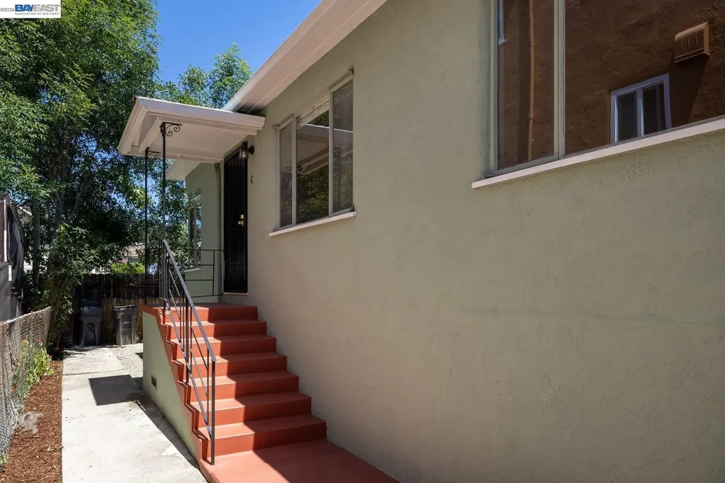 4144 Masterson Street Oakland CA 94619
