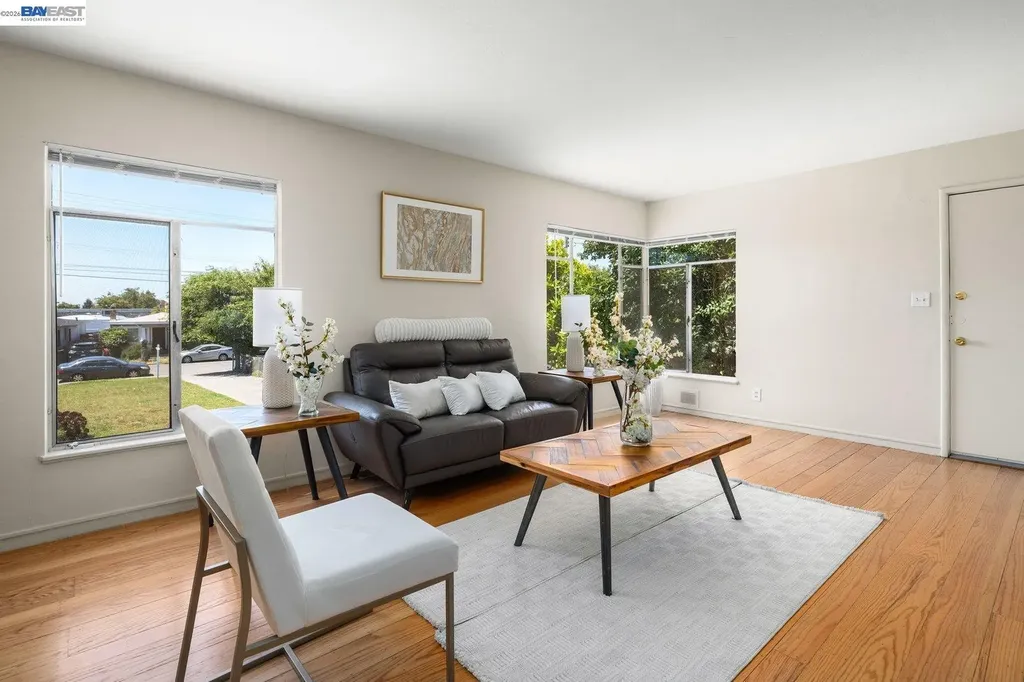 4144 Masterson Street Oakland CA 94619