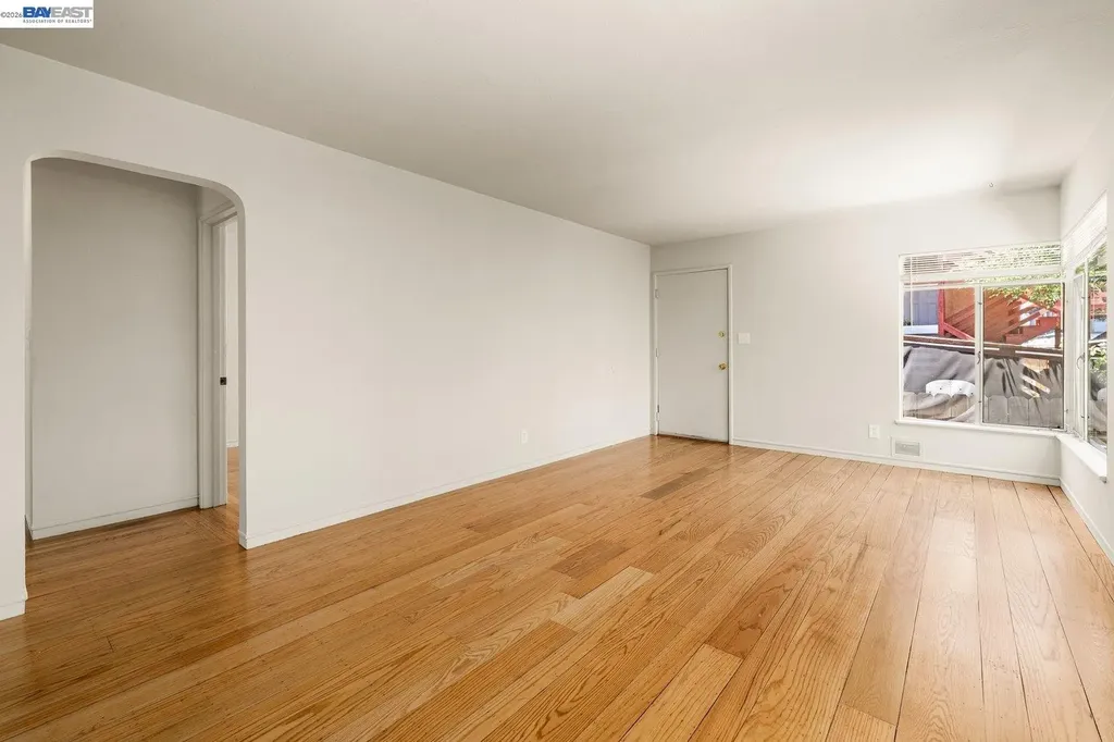 4144 Masterson Street Oakland CA 94619