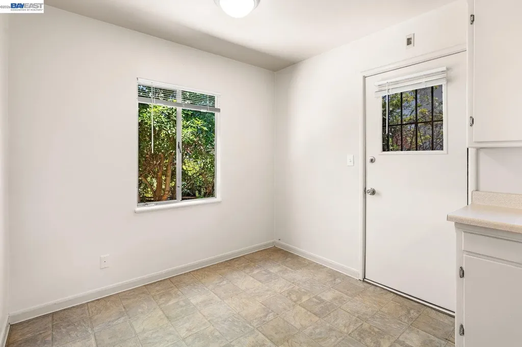 4144 Masterson Street Oakland CA 94619