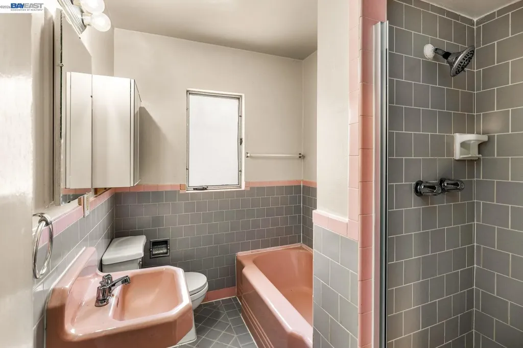 4144 Masterson Street Oakland CA 94619
