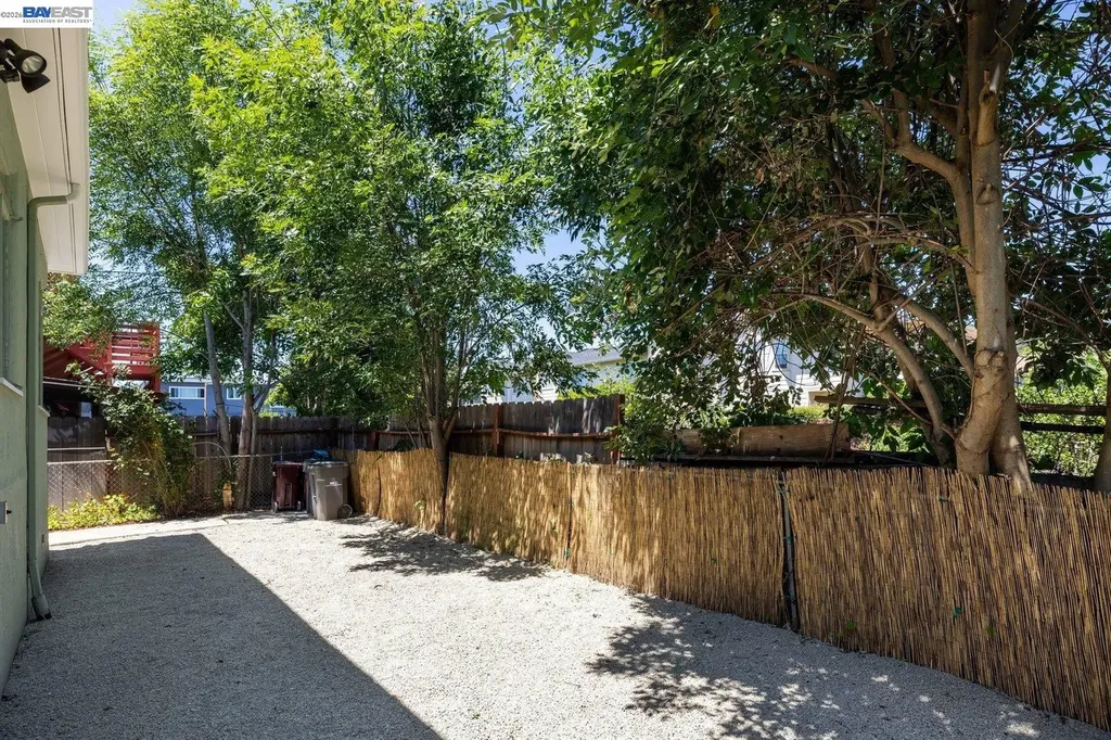 4144 Masterson Street Oakland CA 94619
