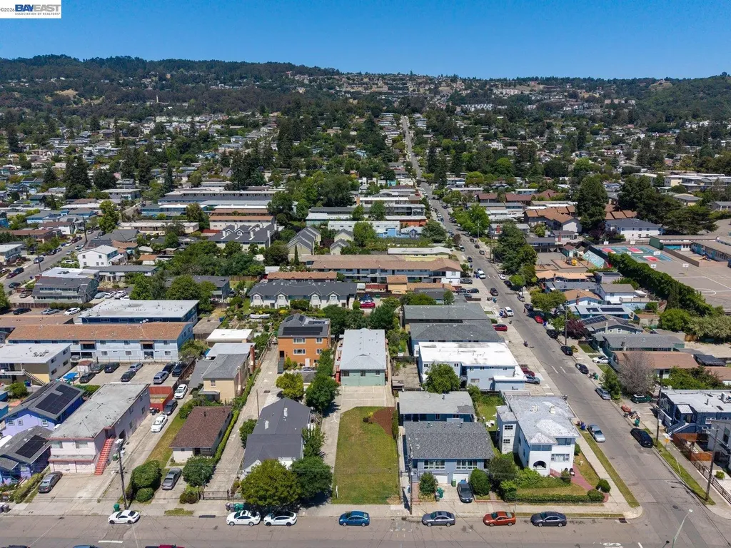 4144 Masterson Street Oakland CA 94619