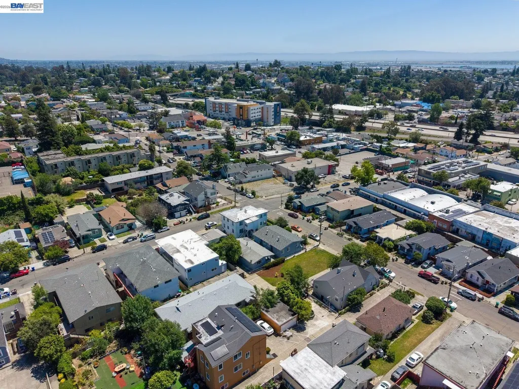 4144 Masterson Street Oakland CA 94619