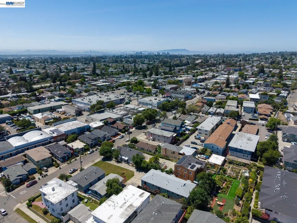 4144 Masterson Street Oakland CA 94619