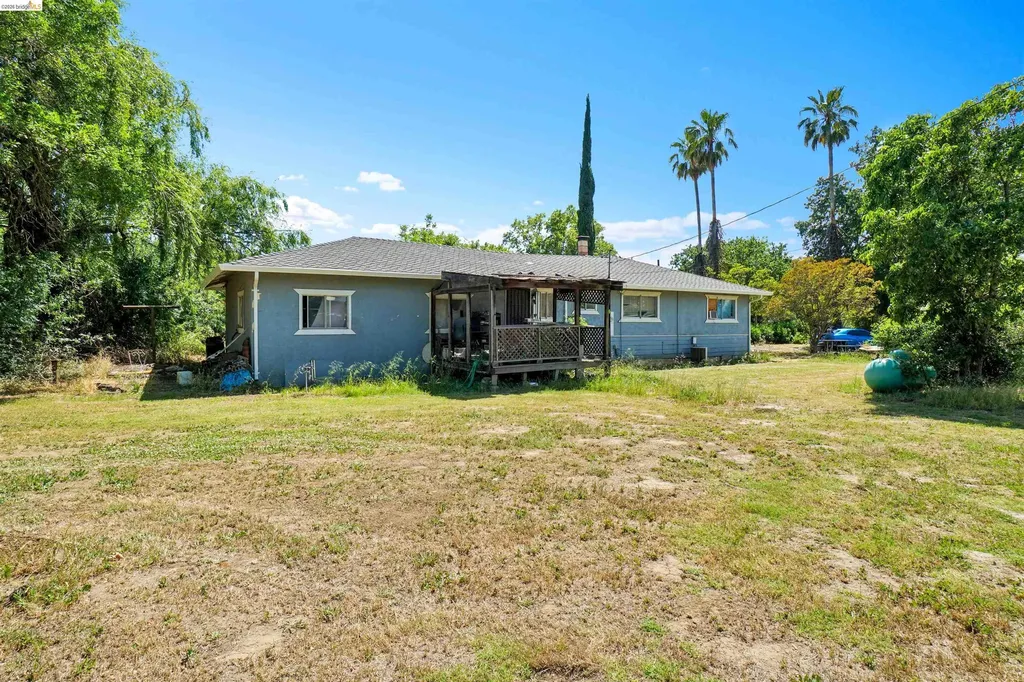 7750 Locke Road Vacaville CA 95688