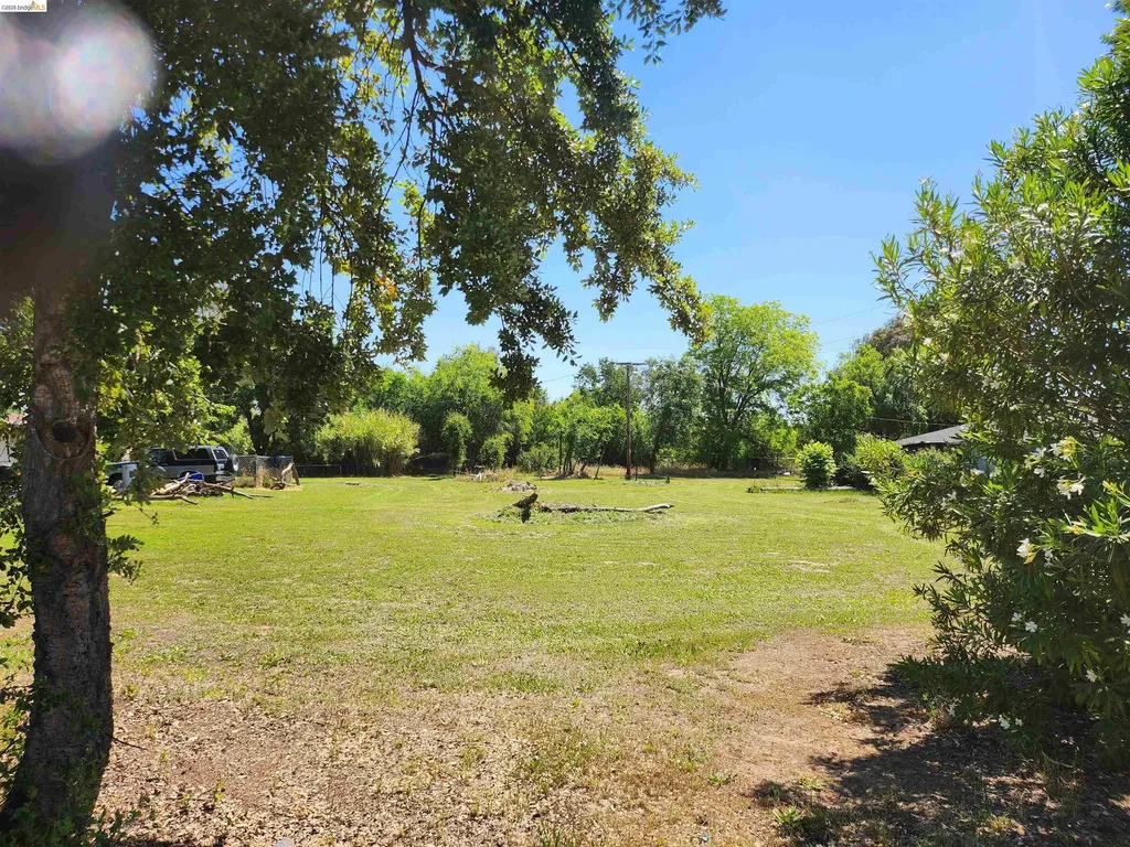 7750 Locke Road Vacaville CA 95688