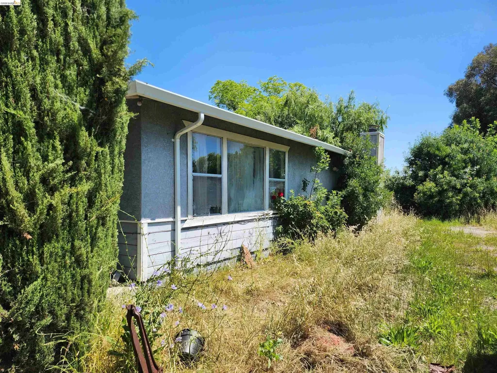 7750 Locke Road Vacaville CA 95688