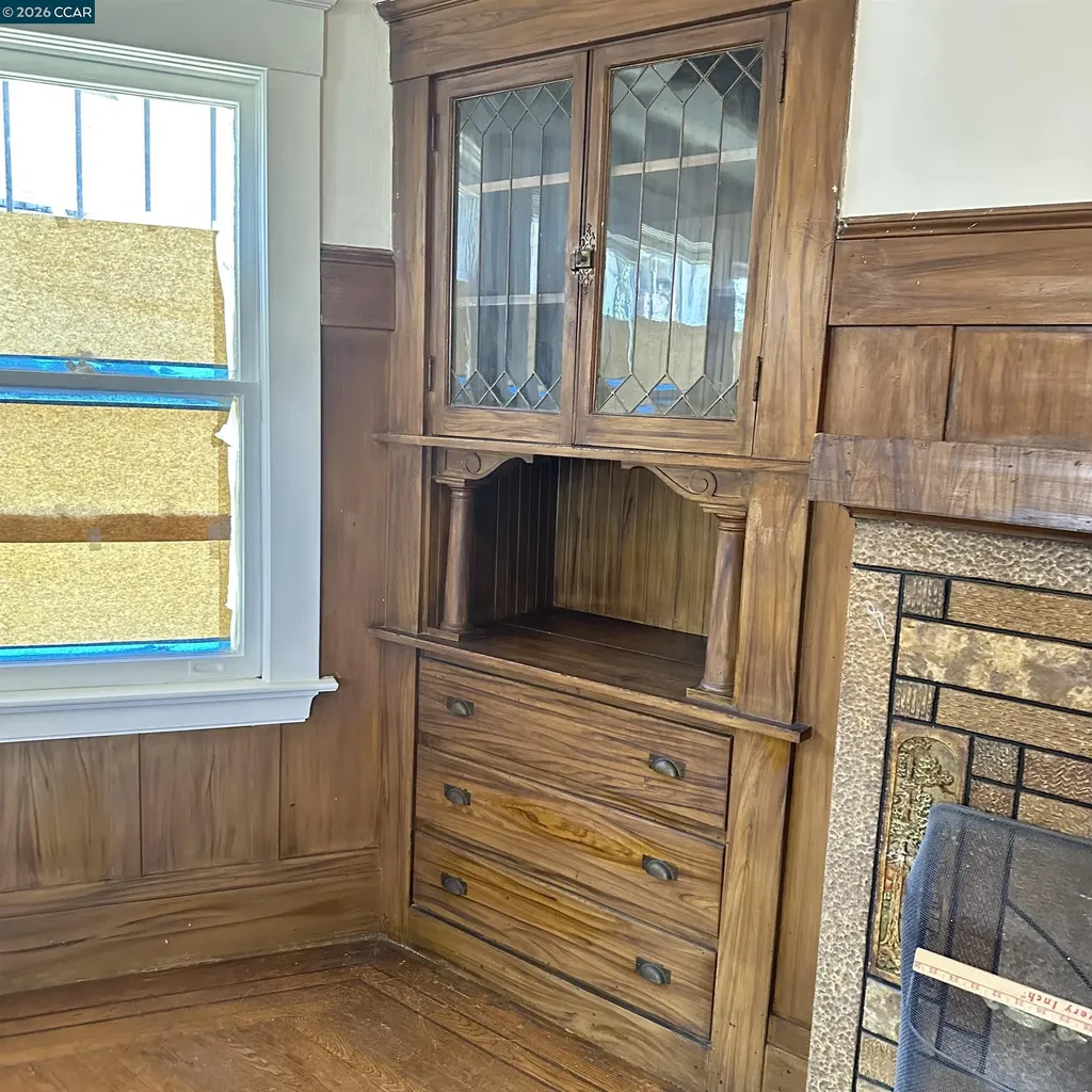 1605 90th Avenue Oakland CA 94603