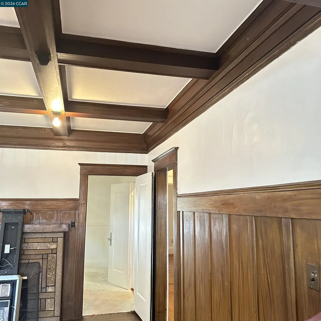 1605 90th Avenue Oakland CA 94603