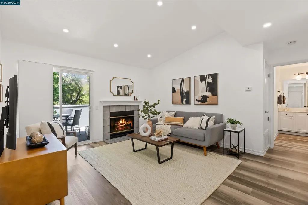 760 Canyon Oaks Drive Oakland CA 94605