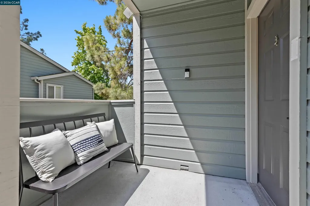 760 Canyon Oaks Drive Oakland CA 94605