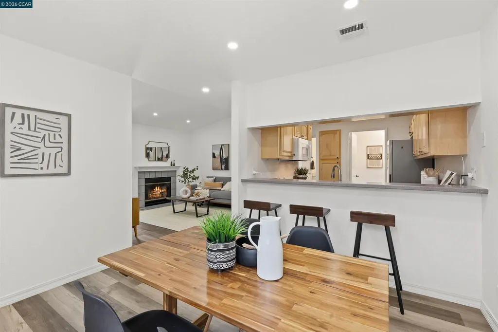 760 Canyon Oaks Drive Oakland CA 94605