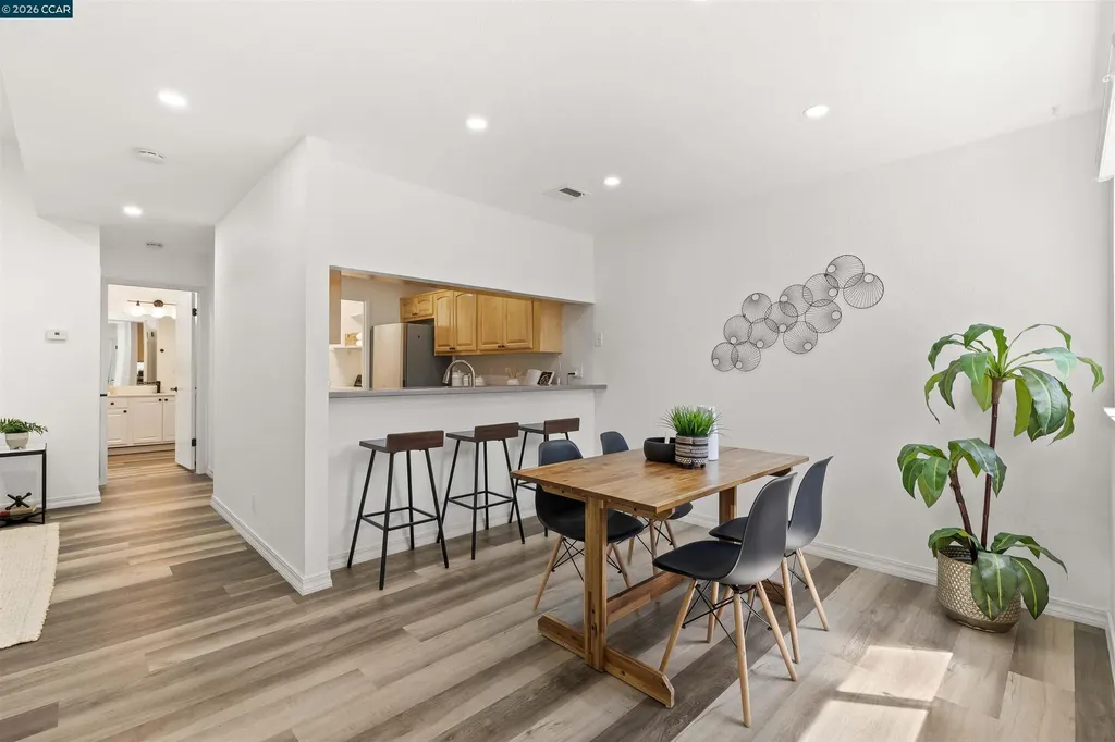 760 Canyon Oaks Drive Oakland CA 94605