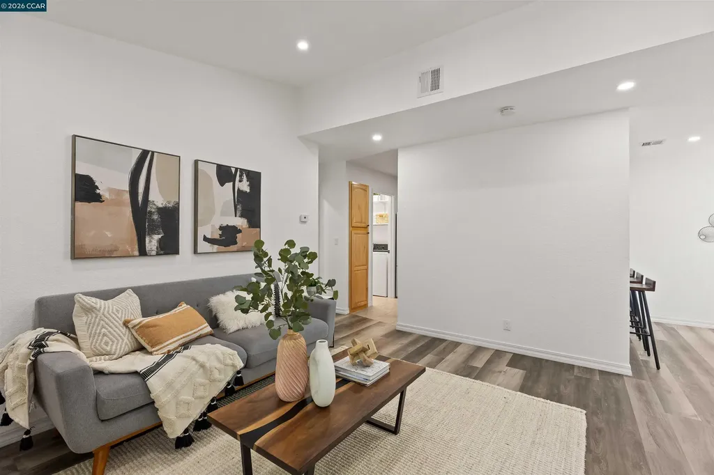 760 Canyon Oaks Drive Oakland CA 94605
