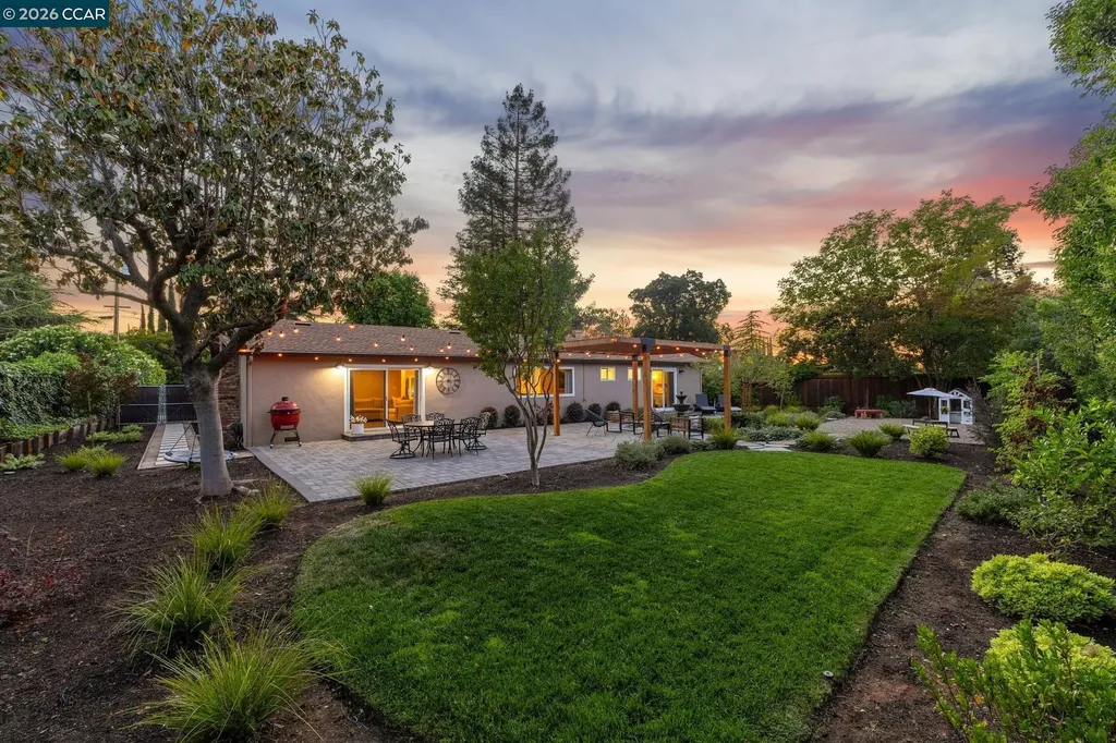 978 Kenston Drive Clayton CA 94517