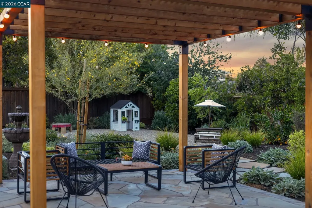 978 Kenston Drive Clayton CA 94517