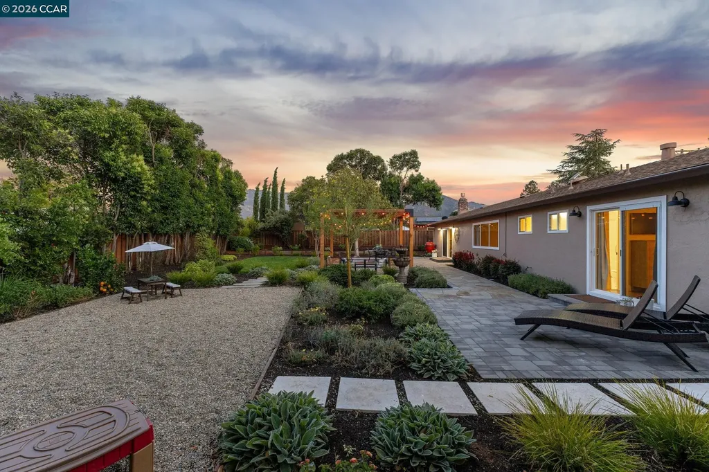 978 Kenston Drive Clayton CA 94517