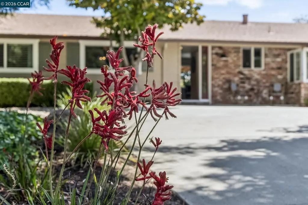 978 Kenston Drive Clayton CA 94517