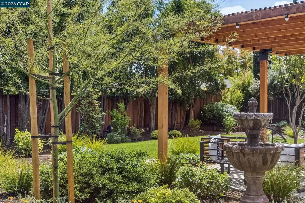 978 Kenston Drive Clayton CA 94517