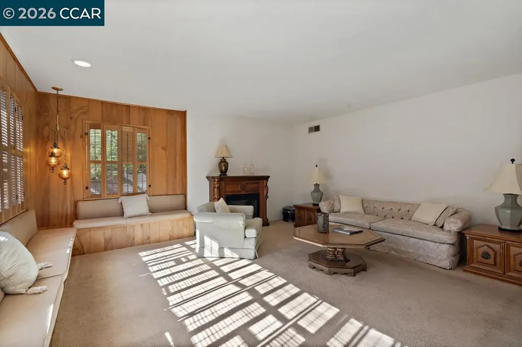 18508 Madison Avenue Castro Valley CA 94546