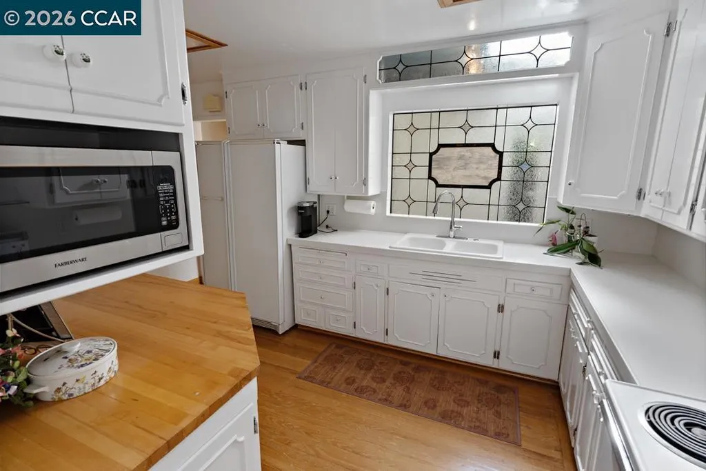18508 Madison Avenue Castro Valley CA 94546