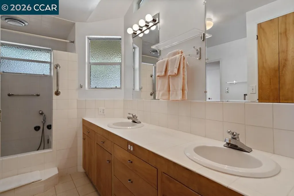 18508 Madison Avenue Castro Valley CA 94546