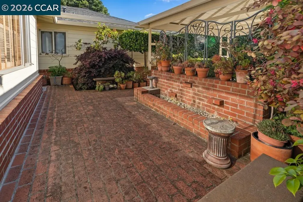 18508 Madison Avenue Castro Valley CA 94546