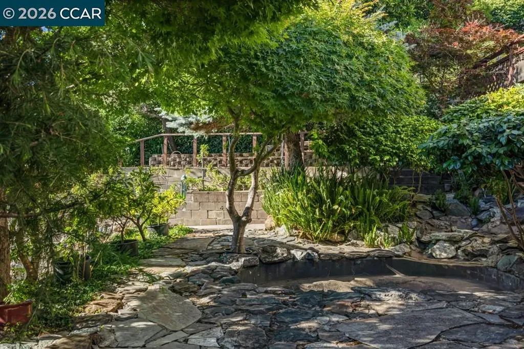 18508 Madison Avenue Castro Valley CA 94546
