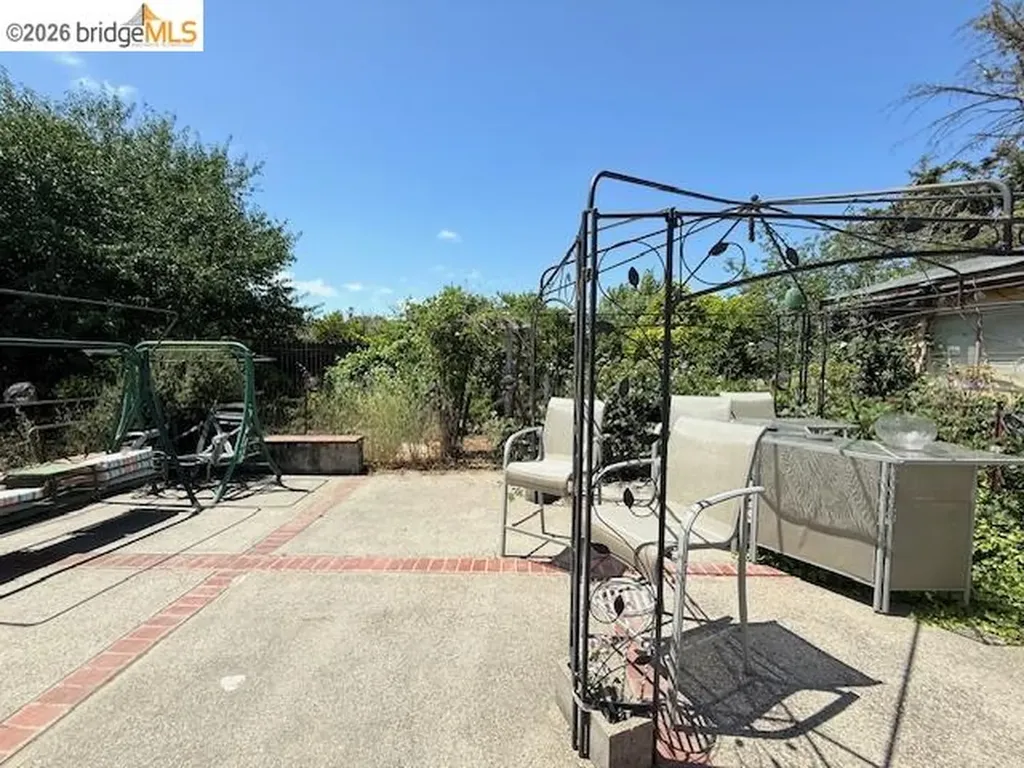 133 Meadowlark Way Hercules CA 94547