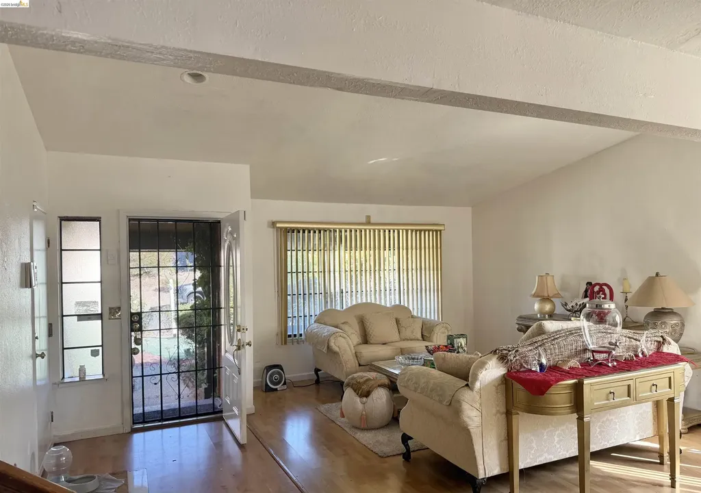 133 Meadowlark Way Hercules CA 94547