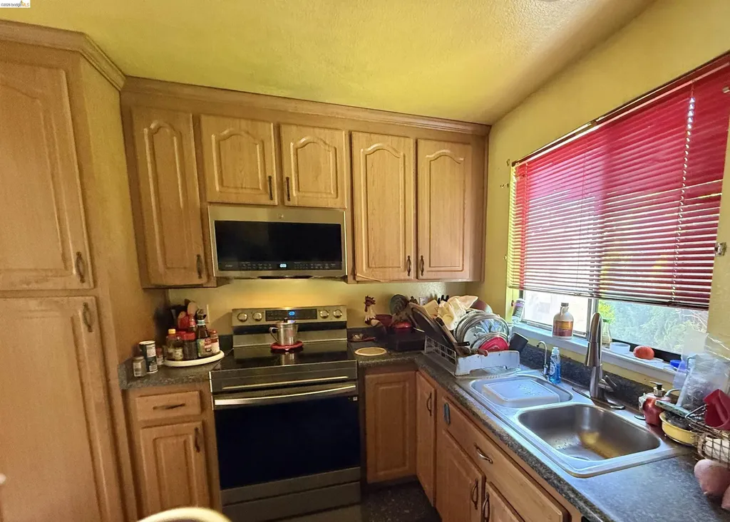133 Meadowlark Way Hercules CA 94547