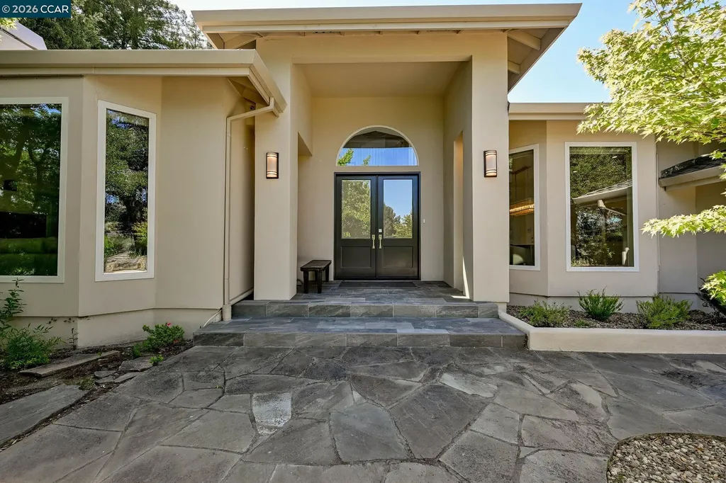 1 Oakview Terrace Orinda CA 94563
