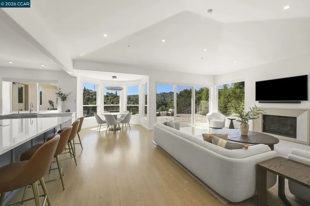 1 Oakview Terrace Orinda CA 94563