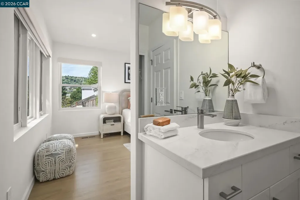 1 Oakview Terrace Orinda CA 94563